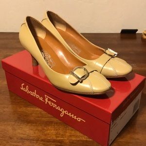 Salvatore Ferragamo Acaia Pumps